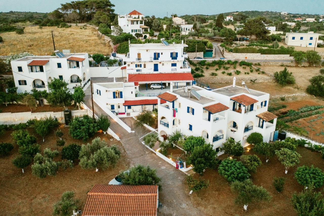 Theofilos Appartements Livadi  Eksteriør bilde